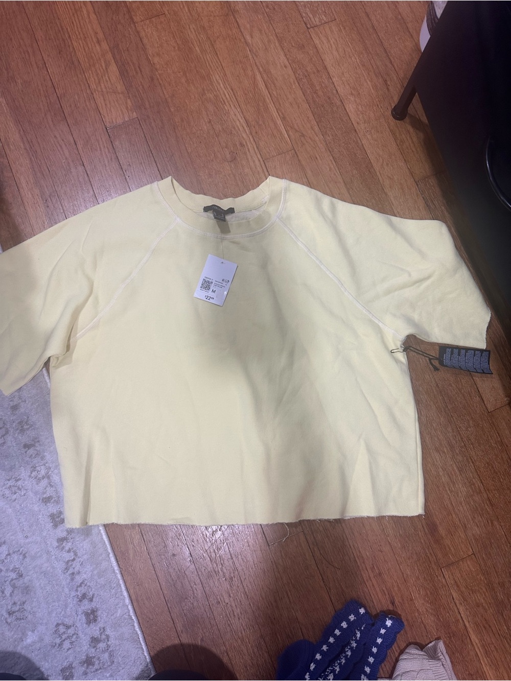 Forever 21 Light Yellow Cropped Raglan Sweatshirt